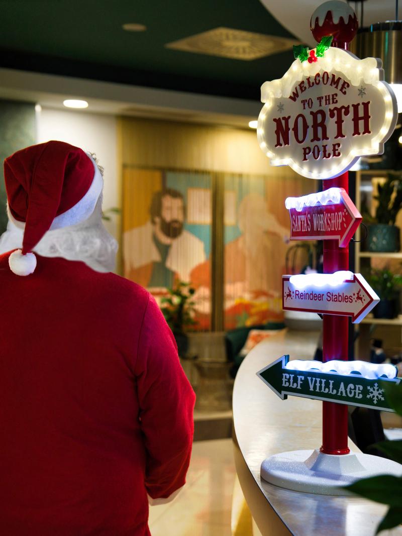 6_haj és szakáll - Péter Kaposvári.jpg