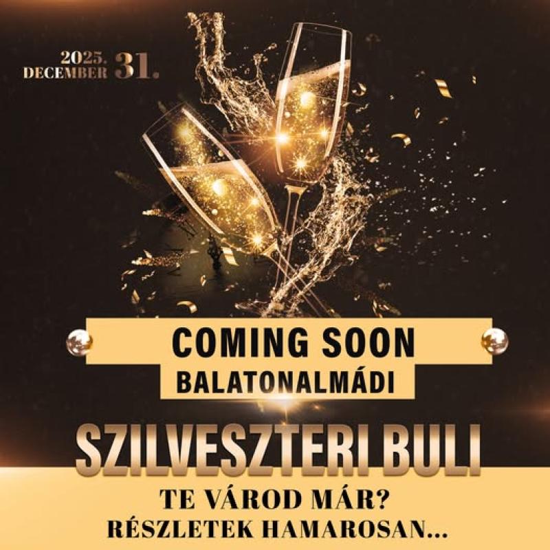 Szilveszeteri beharangozó Balatonalmádi - Tamás Böröndy.jpg